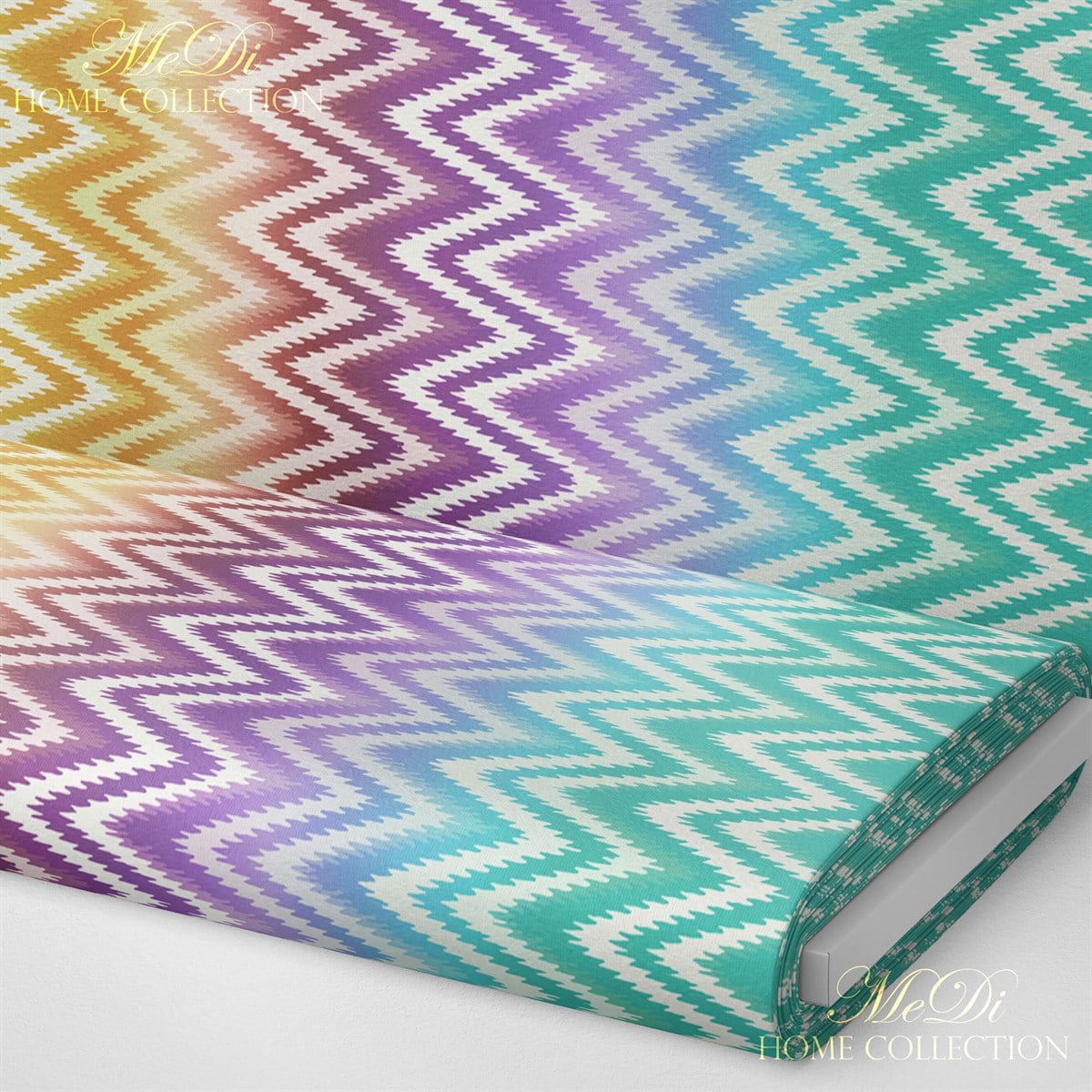 Sarı, Mavi ve Mor Renklerinde Zigzag Desenli Dijital Baskılı Kumaş