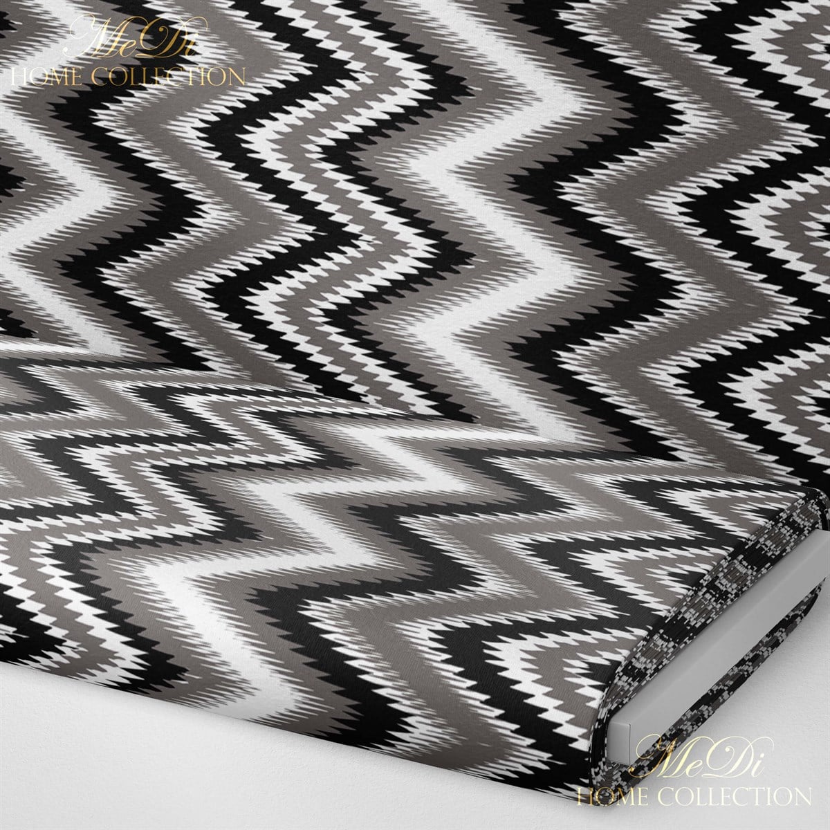 Siyah- Gri Tırtıklı Zigzag Desenli Dijital Baskılı Kumaş