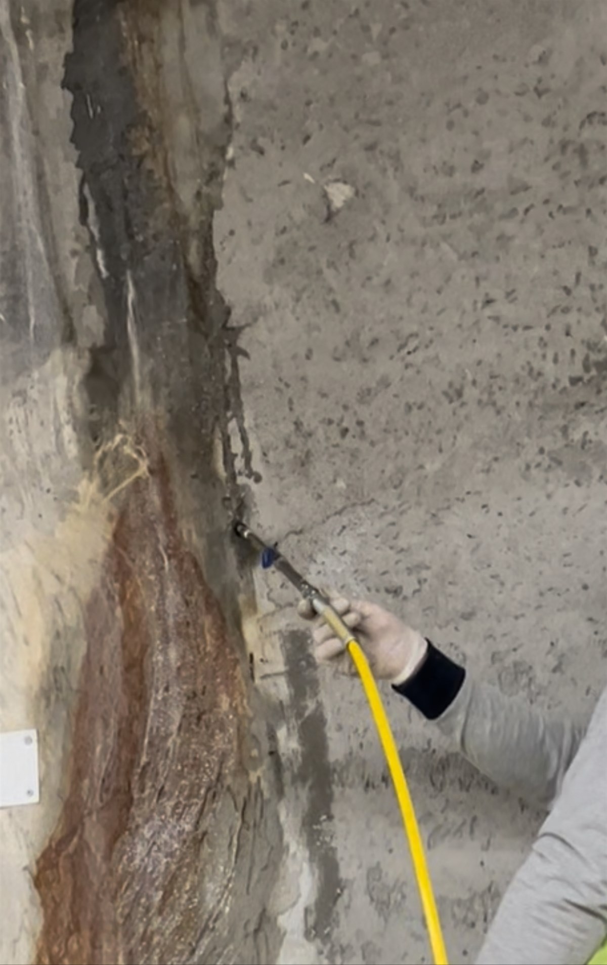 PUR 220 Poliüretan Enjeksiyon 27 Kg