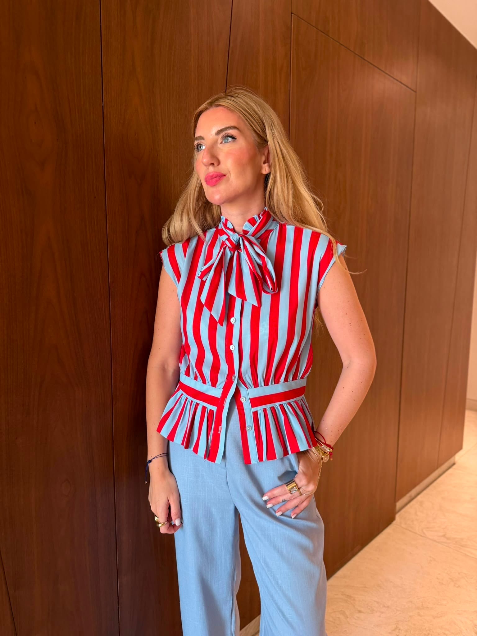 Orijinal Model , Kırmızı & Mavi Çizgili , Fularlı Gömlek