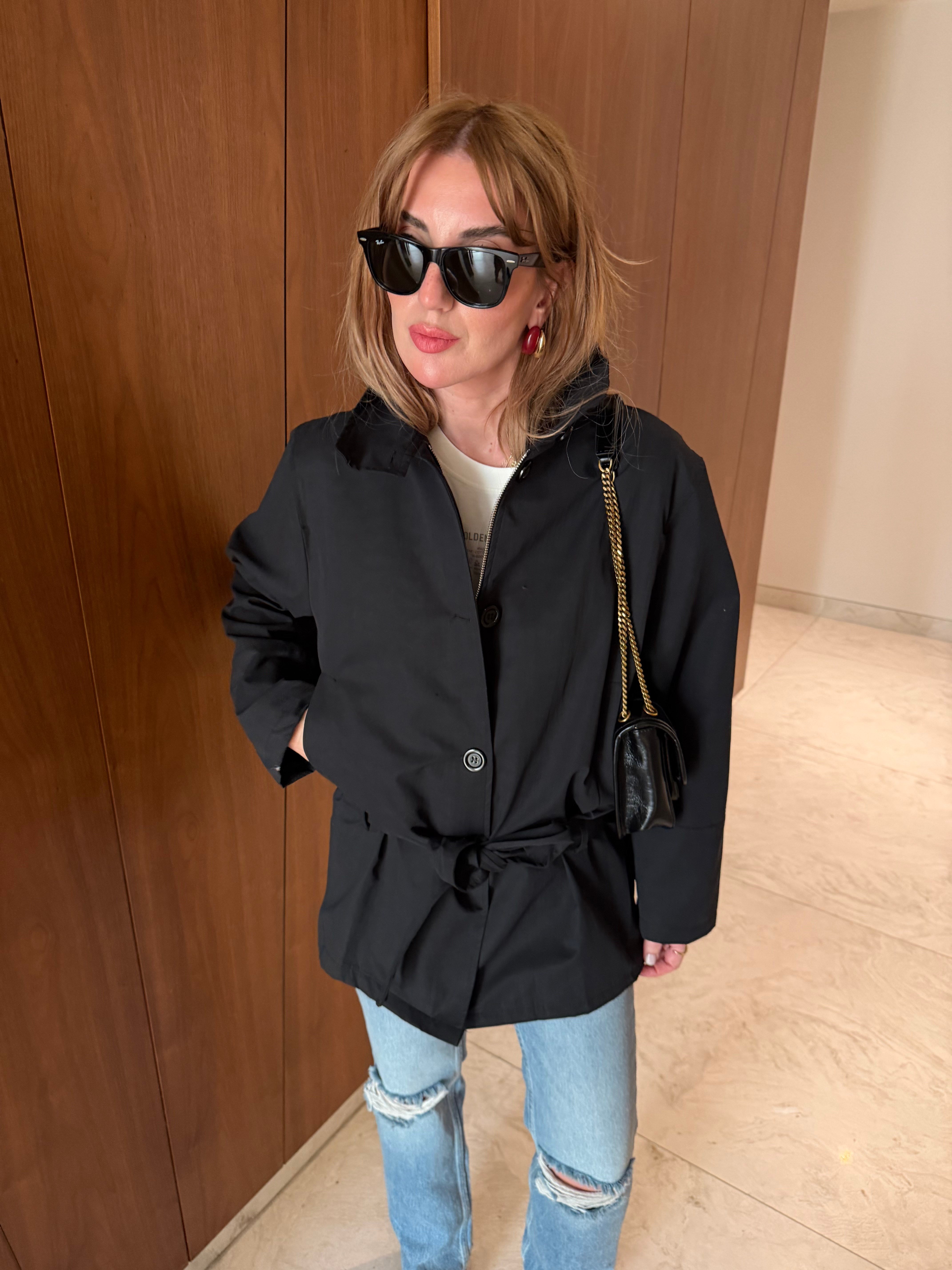 Orijinal Model , Belden Bağlamalı , Dik Yaka , Siyah Trençkot
