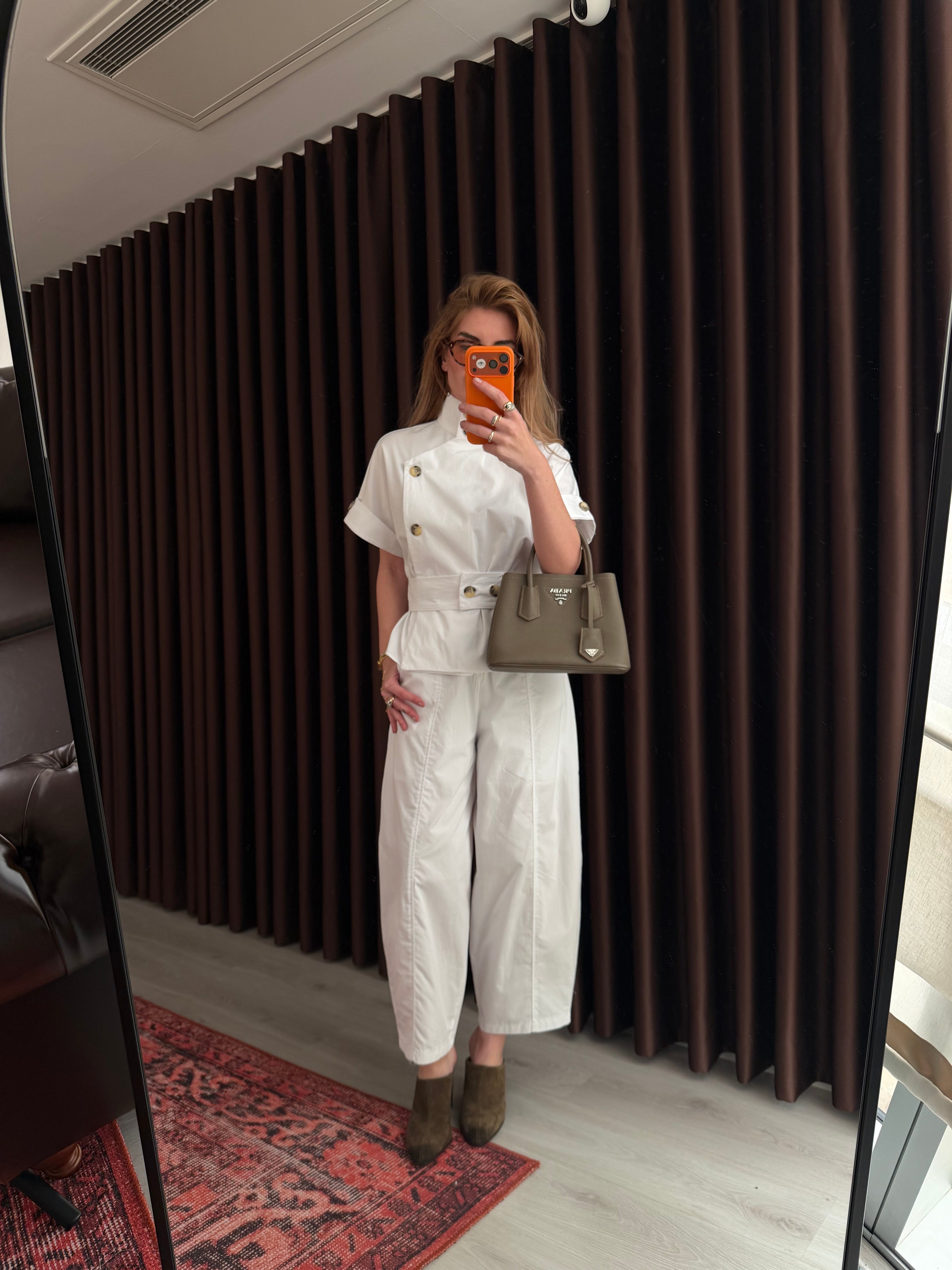 Dik Yaka , Düğme Detaylı , Premium Ekru Takım