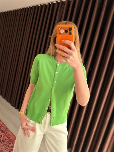 Sedef Düğmeli , Yeşil , Kısa Kol Triko