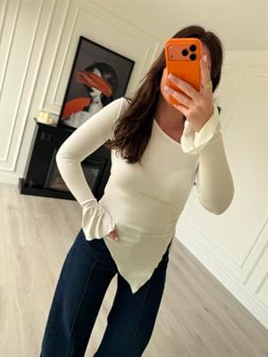 Yandan Büzgü Detaylı , Yarım Omuz , Ekru Bluz