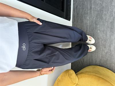 Orijinal Marka , Kalın Lastik Kemerli ,Teknik Kumaş , Lacivert Pantolon 