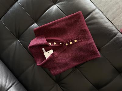 Gold Düğmeli , Bisiklet Yaka , Parıltı Bordo Triko
