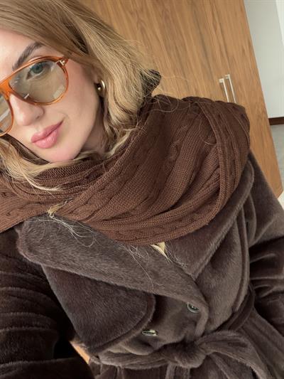 Acıkahve , Saç Örgülü , Şapkalı Atkı