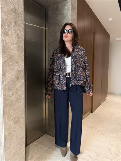 Büyük Kemerli , Lacivert Pantolon