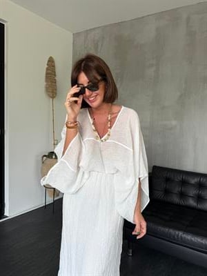 Kolye Aksesuarlı , Ekru , Etek & Bluz Takım