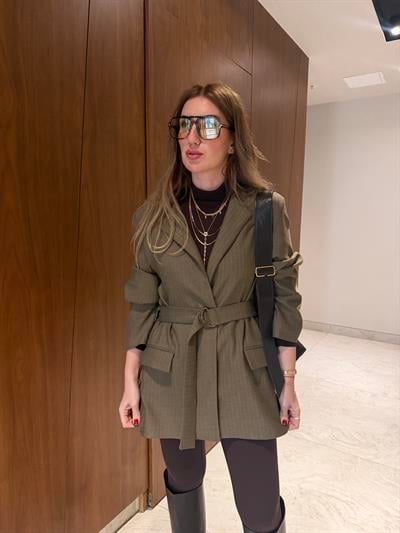 Orijinal Model , Balıksırtı , Kuşaklı Bej Ceket
