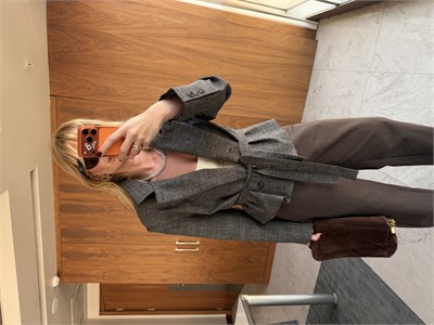 Orijinal Model , Hakim Yaka , Kahverengi Ekoseli , Belden Bağlamalı Ceket