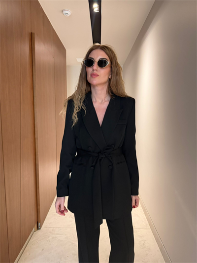 Kuşaklı , Siyah Smokin Takım