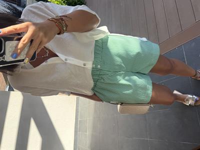 Beli Lastikli Yeşil Çizgili Şort