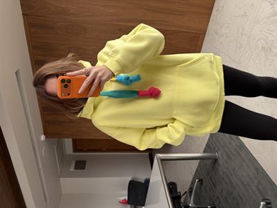 Renkli Bağcıklı , Sarı Sweatshirt