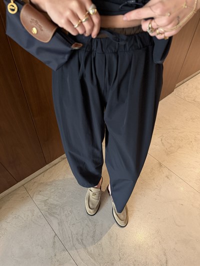 Orijinal Model , Belden Büzgülü , Lacivert Bluzlu Takım