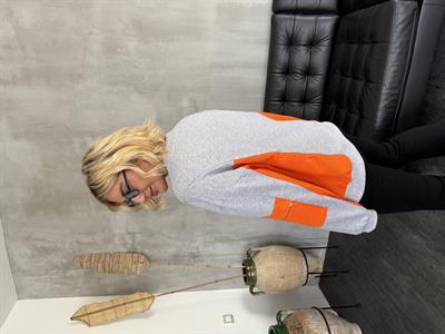 Orijinal Model , Turuncu Neon Detaylı , Gri Sweatshirt