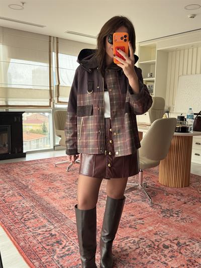 Orijinal Model , Kadife Detaylı , Mürdüm Ekoseli , Tasarım Trençkot