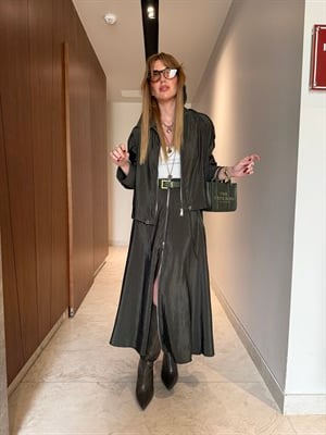 Orijinal Model , Teknik Kumaş , Önden Fermuarlı , Haki Etek & Ceket Takım