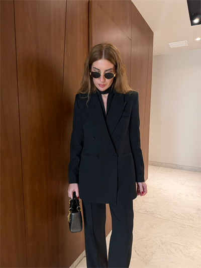 Kuşaklı , Siyah Smokin Takım