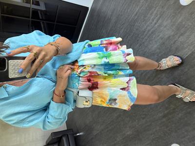 Renkli Desenli Etek Görünümünde Şort