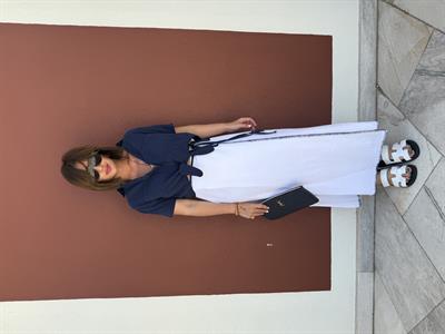 İçi Astarlı , Lacivert Biyeli , Beyaz Kruvaze Etek