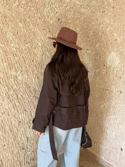 Yağlı Dokuda , Kadife Yakalı , Acı Kahve , Kuşaklı Trençkot