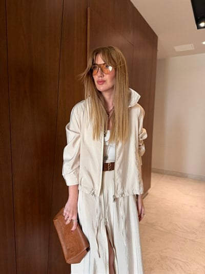 Orijinal Model , Teknik Kumaş , Önden Fermuarlı , Bej Etek & Ceket Takım