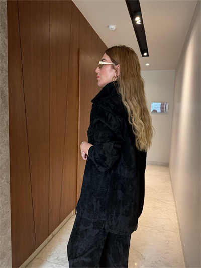 Orijinal Model , Premium , Siyah Süet Gömlek