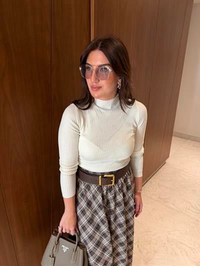 Dik Yaka , Ekru Triko