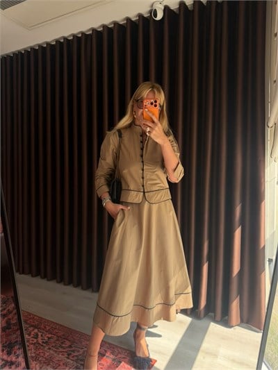 Orijinal Model , Kemerli Etek & Kore Bağlama Gömlek , Biyeli , Bej Likralı Takım