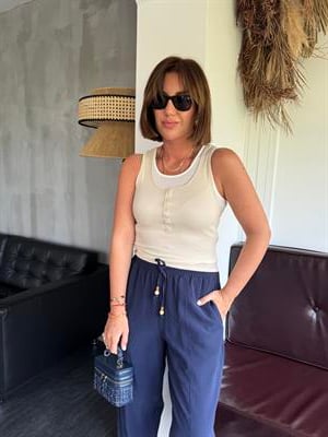 Önü Düğmeli , Çift Katlı , Bej Top Body