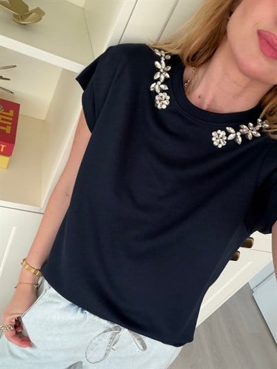 Orijinal Marka , Yakası Taşlı , Vatkalı Lacivert Modal T-shirt