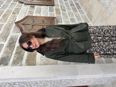 Yağlı Dokuda , Kadife Yakalı , Koyu Yeşil , Kuşaklı Trençkot