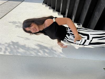 Omzu Gold Aksesuarlı , Siyah Modal Bluz