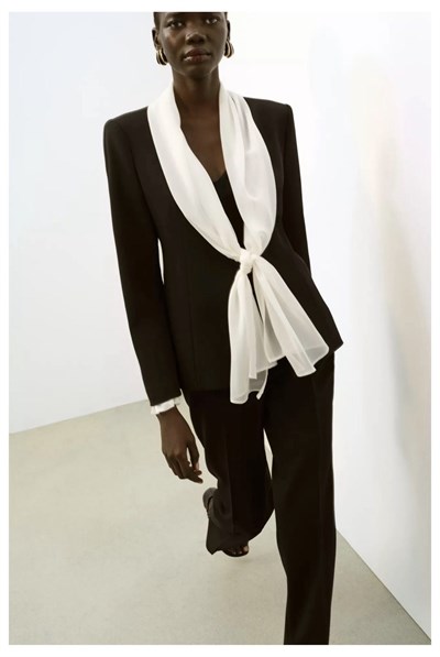 Orijinal Model , Fularlı , Premium Siyah Takım