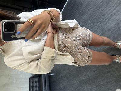 Kahve Nakış İşlemeli , Bej Şort