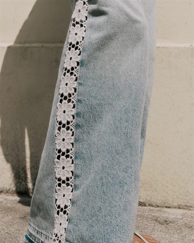 Orijinal Model , Yanı Güpür Dantel Detaylı , Blue Jean