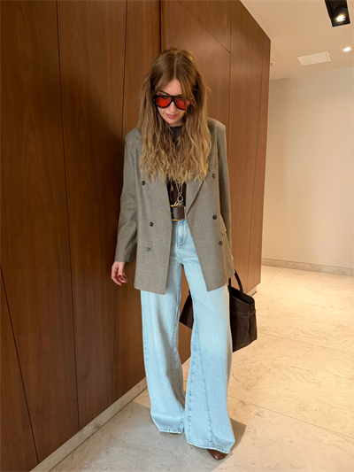 Orijinal Marka , Buz Mavisi , Paça Detaylı , Tencel Jean