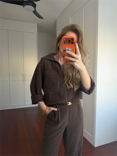 Orijinal Model , Beyaz Dikiş Detaylı , Tok Tencel , Acıkahve Takım