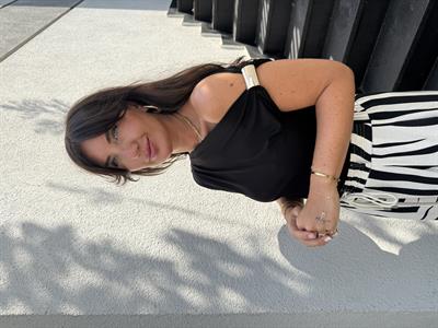 Omzu Gold Aksesuarlı , Siyah Modal Bluz