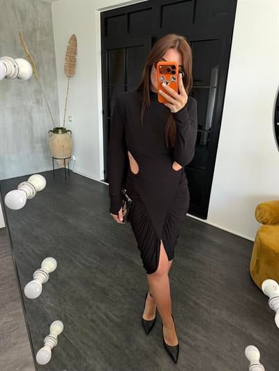 Yanları Dekolteli , Vatkalı , Siyah Likralı Elbise