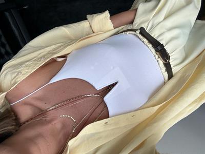 Lastik Askılı , V Yaka , Beyaz Body