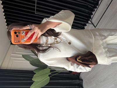 Orijinal Model , Saten Dantel Detaylı , Ekru Sweatshirt
