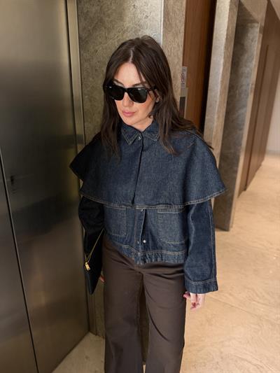 Çıkabilir Pelerin Yakalı , Tasarım Jean Ceket