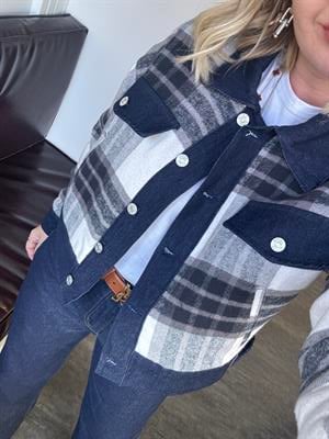 Orijinal Model Lacivert Ekoseli Kaşe & Jean Tasarım Mont