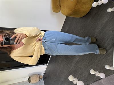 Beli Lastikli , Yazlık Jean Palazzo