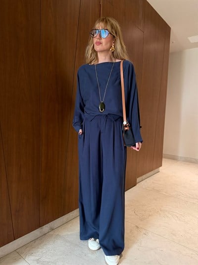 Kayık Yaka , Premium Tencel , Lacivert Takım