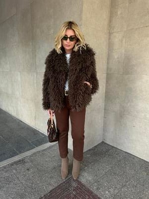 Premium Kalitede Acı Kahve Peluş Kürk