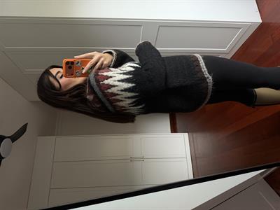 Siyah Jakarlı , Helsinki Triko