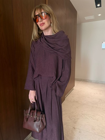 Orijinal Model , Özel Jakarlı Kumaş , Mürdüm , Kayık Yaka Takım 
